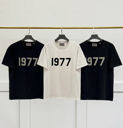 ESSTENTIALS Top Quality 1977 Flocked T-Shirt